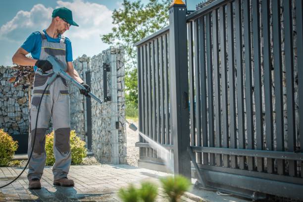 Best Driveway Pressure Washing  in Milton, LA